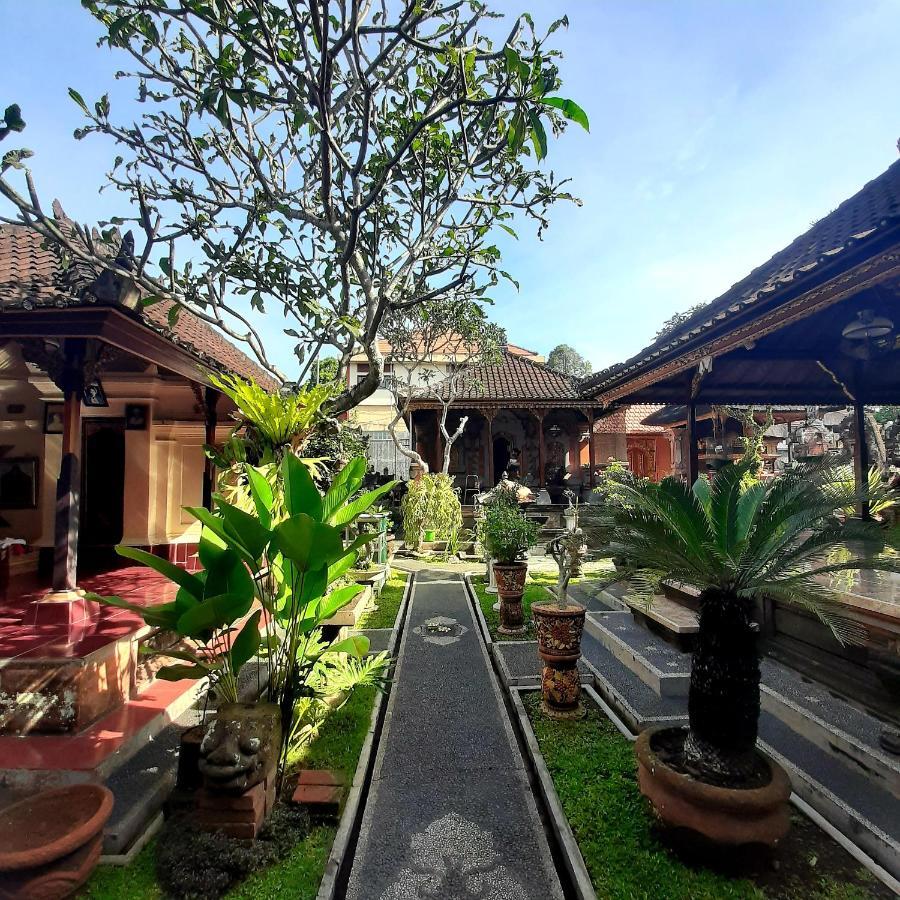 Odah Ayu Guest House Ubud  Exterior photo